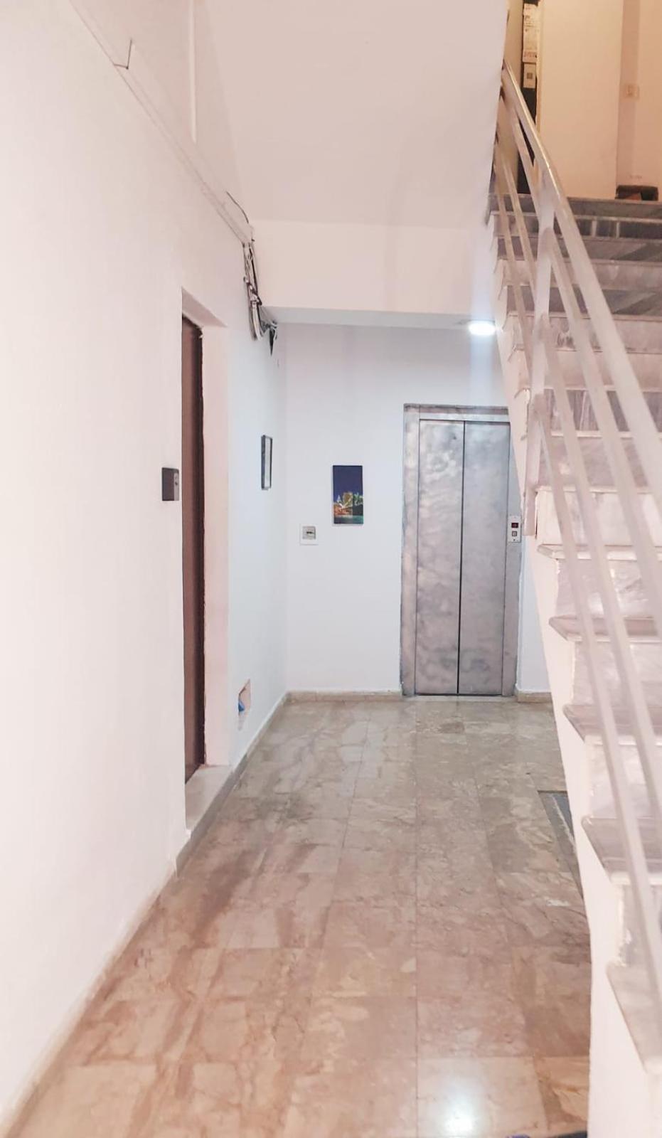 Quite Getaway In The Heart Of Tirana Apartment Bagian luar foto